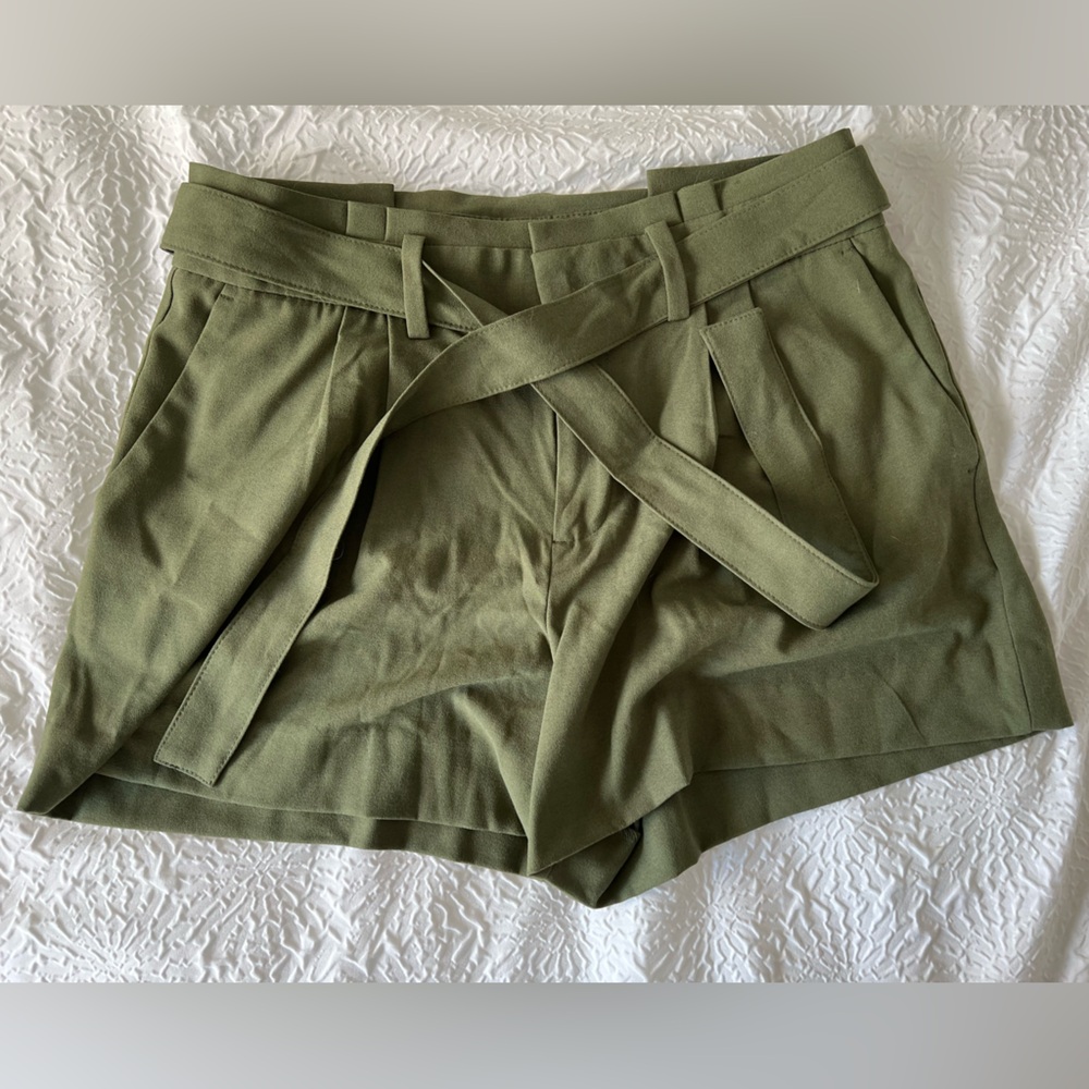 NWT Banana Republic Chino Shorts